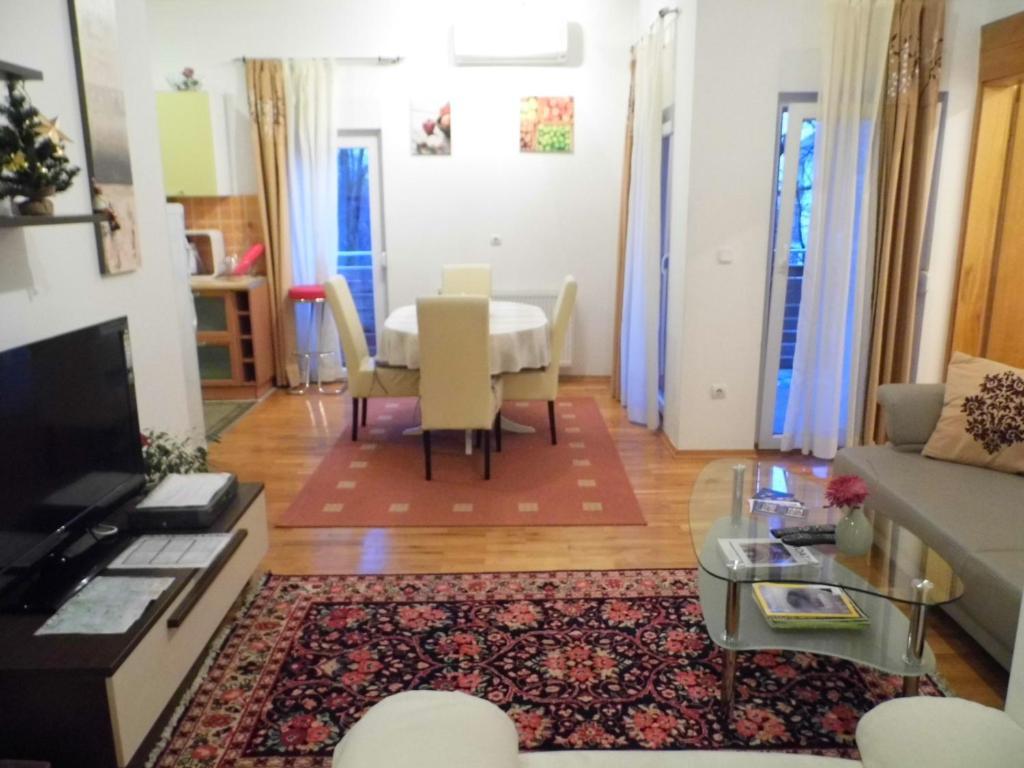 Apartments And Rooms Trsje Ζάγκρεμπ Εξωτερικό φωτογραφία
