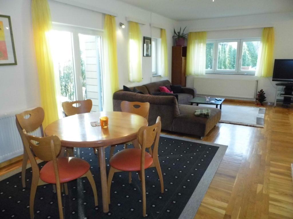 Apartments And Rooms Trsje Ζάγκρεμπ Εξωτερικό φωτογραφία