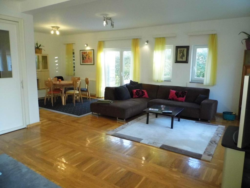 Apartments And Rooms Trsje Ζάγκρεμπ Εξωτερικό φωτογραφία
